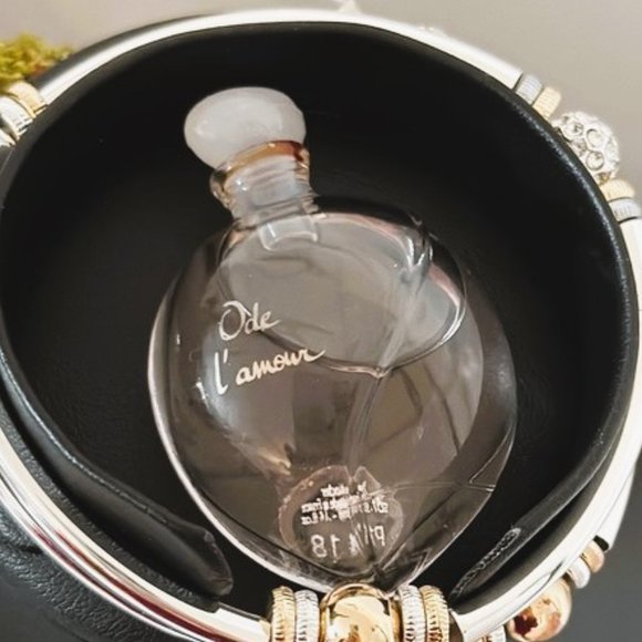 Yves Rocher Ode A L’Amour 5 ML Eau De Toilette Mini Travel Size .16 Oz. Perfume - Picture 1 of 2